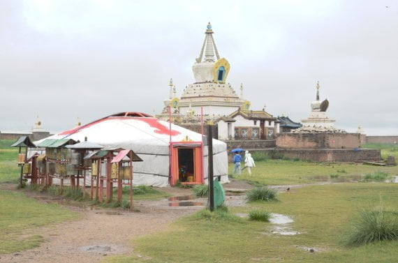 Erdene-Zuu-10-570x377