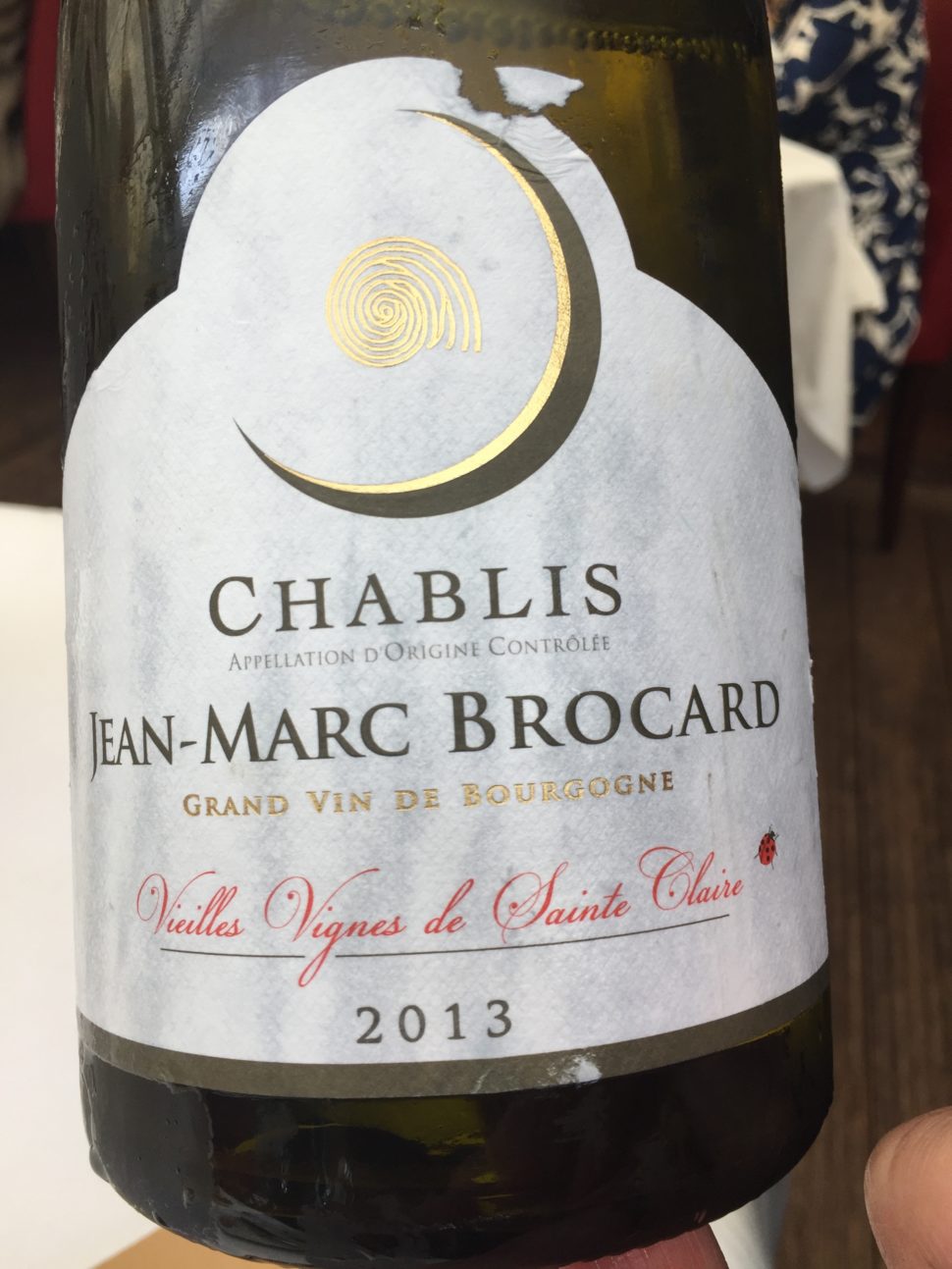 Un des vins de la carte conseillé par Singular’s, un Chablis Jean-Marc Brocard 2013