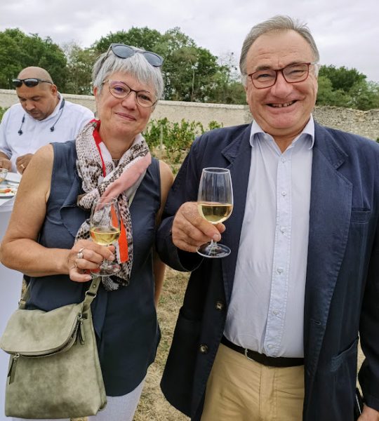 Annie Bigot responsable d’exploitation viticole du Domaine de Chambord et Michel Gendrier président du syndicat des vins d’appellations cheverny et cour-cheverny ; Michel Gendrier du domaine des Huards à Cour-Cheverny