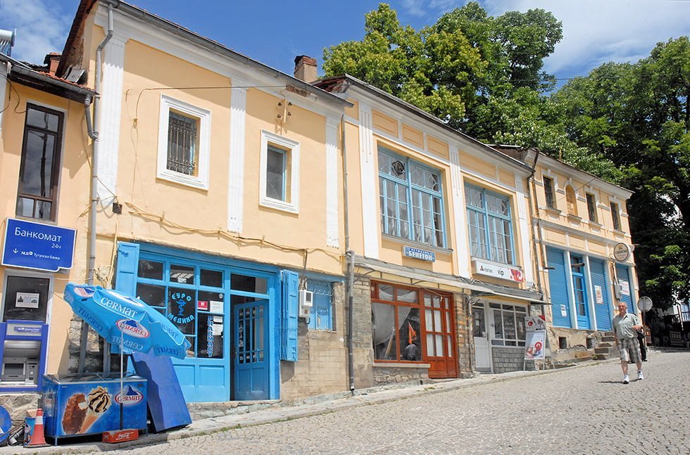 Une ruelle dans la ville de Krusevo.