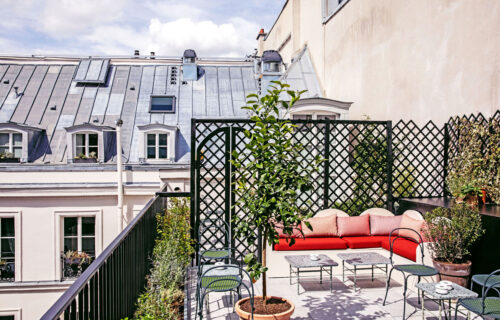 Le guide des Rooftops et vues panoramiques sur Paris, bars et restaurants en hauteur de Tifenn Cloarec.