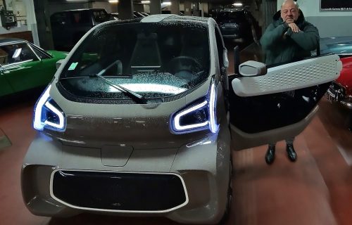 La voiture électrique Yoyo XEV est une jolie bulle en plastique pour la ville