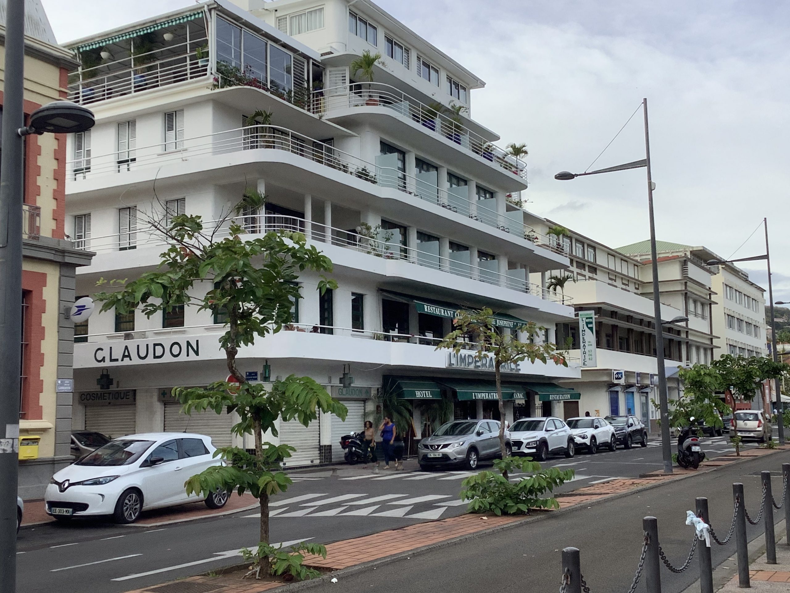 Lh Tel Imp Ratrice Le Paquebot De L Gende De Fort De France En Martinique Singulars