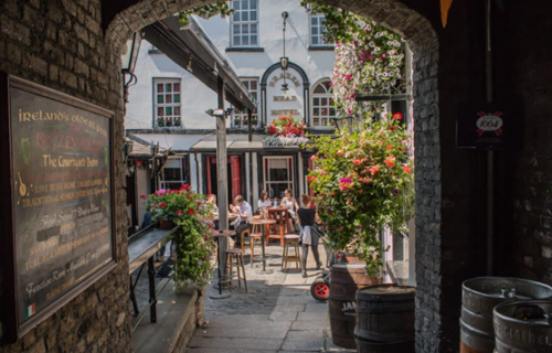 Quels sont les restaurants insolites de Dublin selon Bonjour Dublin ?